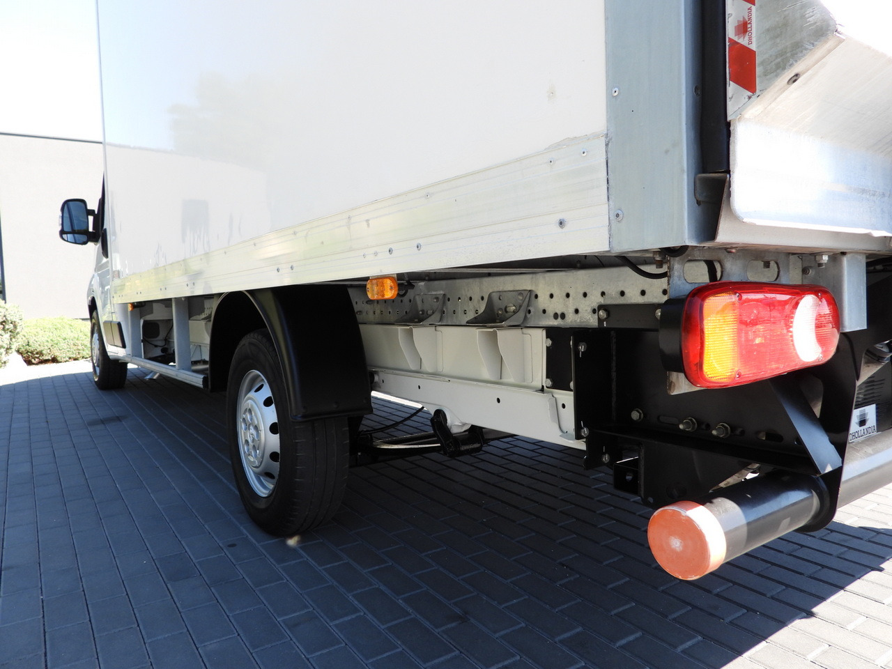 Closed box van PEUGEOT BOXER BOX LIFT 8 PALLETS CRUISE CONTROL AIR CONDITIONING 130HP: picture 16 Closed box van PEUGEOT BOXER BOX LIFT 8 PALLETS CRUISE CONTROL AIR CONDITIONING 130HP: picture 16