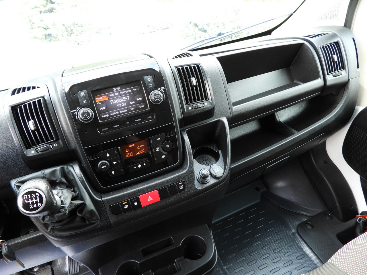 Refrigerated delivery van PEUGEOT BOXER REGRIGERATOR BOX 0*C 8 PALLETS CRUISE CONTROL LED LIGHTS AIR CONDITIONING  165HP: picture 37