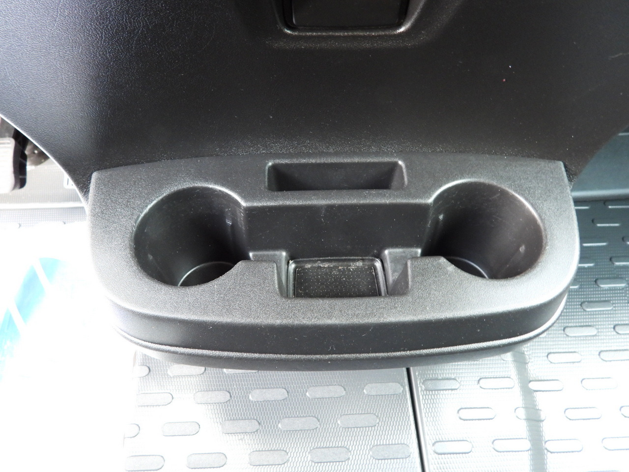 Refrigerated delivery van PEUGEOT BOXER REGRIGERATOR BOX 0*C 8 PALLETS CRUISE CONTROL LED LIGHTS AIR CONDITIONING  165HP: picture 43