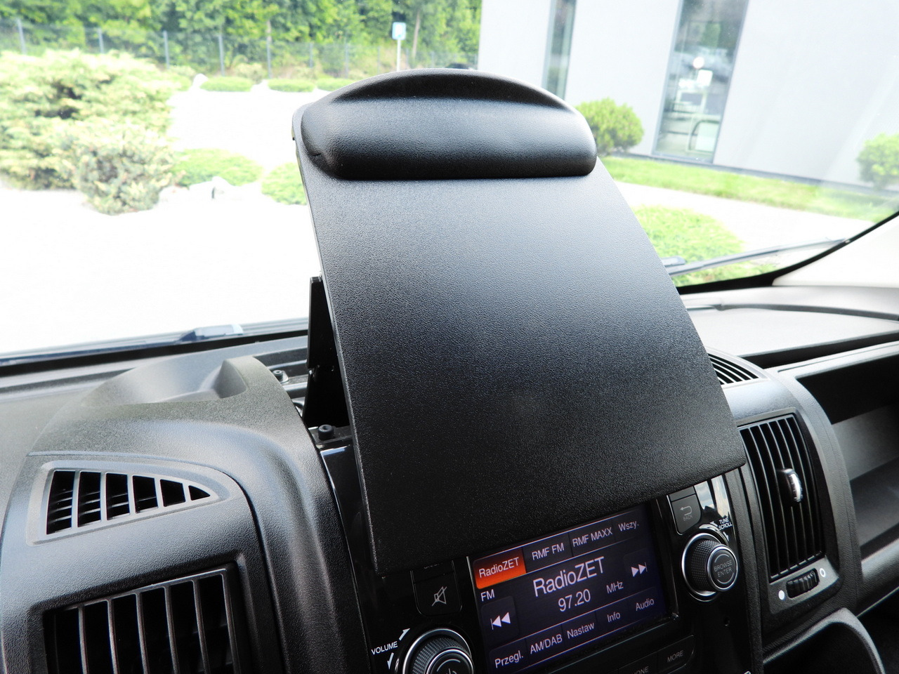 Refrigerated delivery van PEUGEOT BOXER REGRIGERATOR BOX 0*C 8 PALLETS CRUISE CONTROL LED LIGHTS AIR CONDITIONING  165HP: picture 44