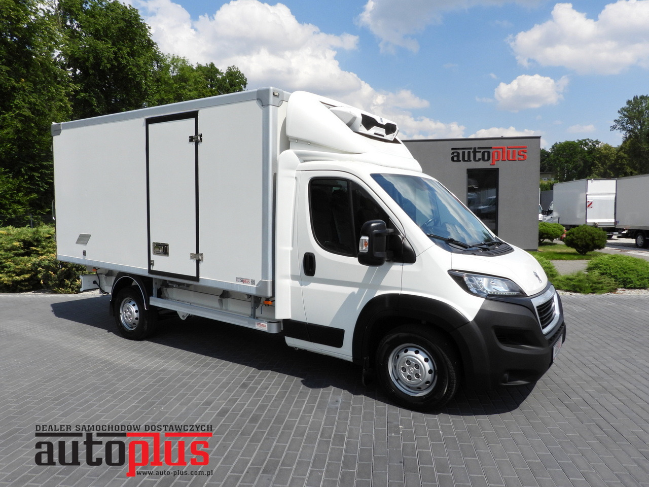 PEUGEOT BOXER REGRIGERATOR BOX 0*C 8 PALLETS CRUISE CONTROL LED LIGHTS AIR CONDITIONING 165HP - Refrigerated delivery van: picture 1 PEUGEOT BOXER REGRIGERATOR BOX 0*C 8 PALLETS CRUISE CONTROL LED LIGHTS AIR CONDITIONING 165HP - Refrigerated delivery van: picture 1