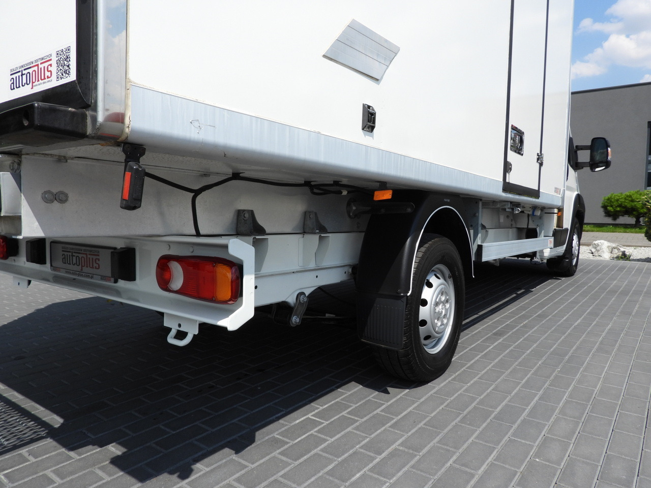 Refrigerated delivery van PEUGEOT BOXER REGRIGERATOR BOX 0*C 8 PALLETS CRUISE CONTROL LED LIGHTS AIR CONDITIONING  165HP: picture 18