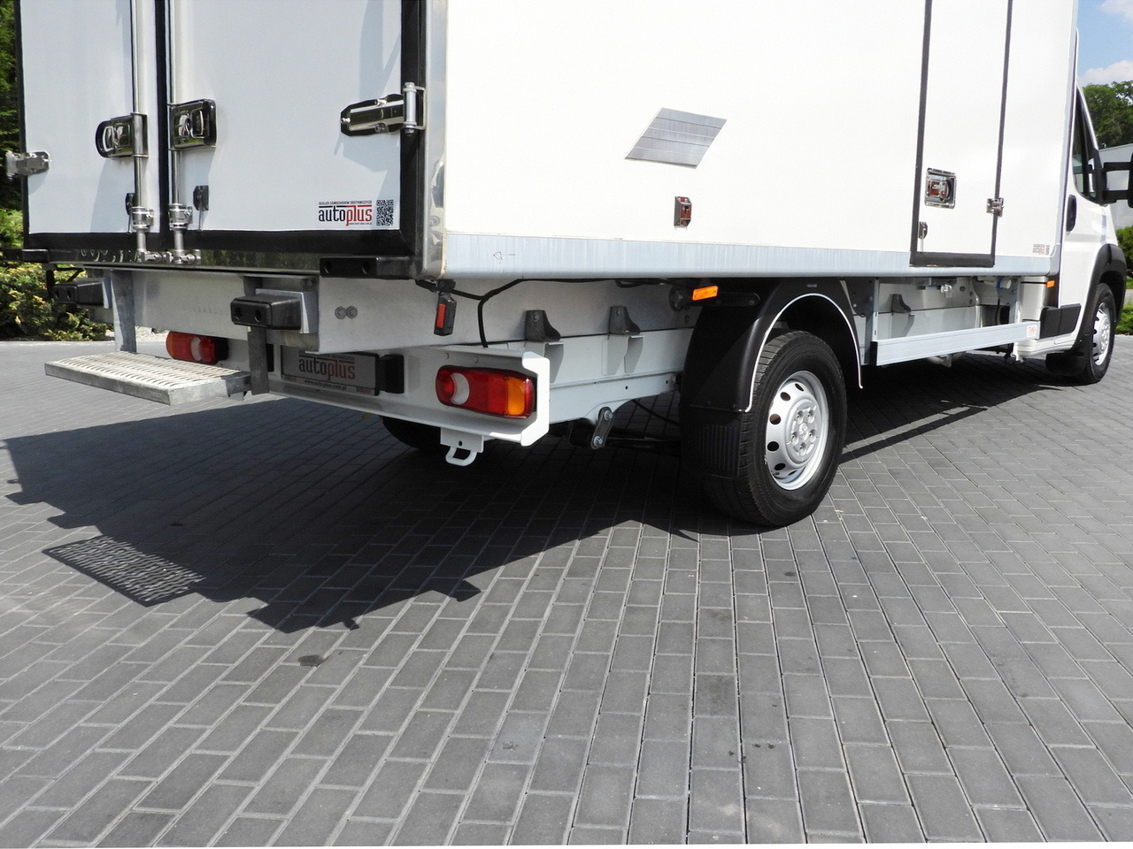 Refrigerated delivery van PEUGEOT BOXER REGRIGERATOR BOX 0*C 8 PALLETS CRUISE CONTROL LED LIGHTS AIR CONDITIONING  165HP: picture 28