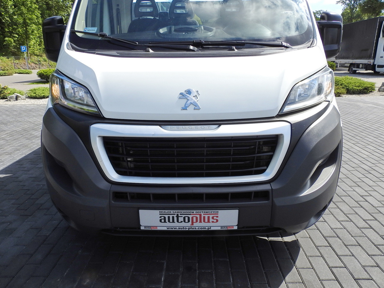 PEUGEOT BOXER THREE-WAY TIPPER  AIR CONDITIONING  130HP leasing PEUGEOT BOXER THREE-WAY TIPPER  AIR CONDITIONING  130HP: picture 17