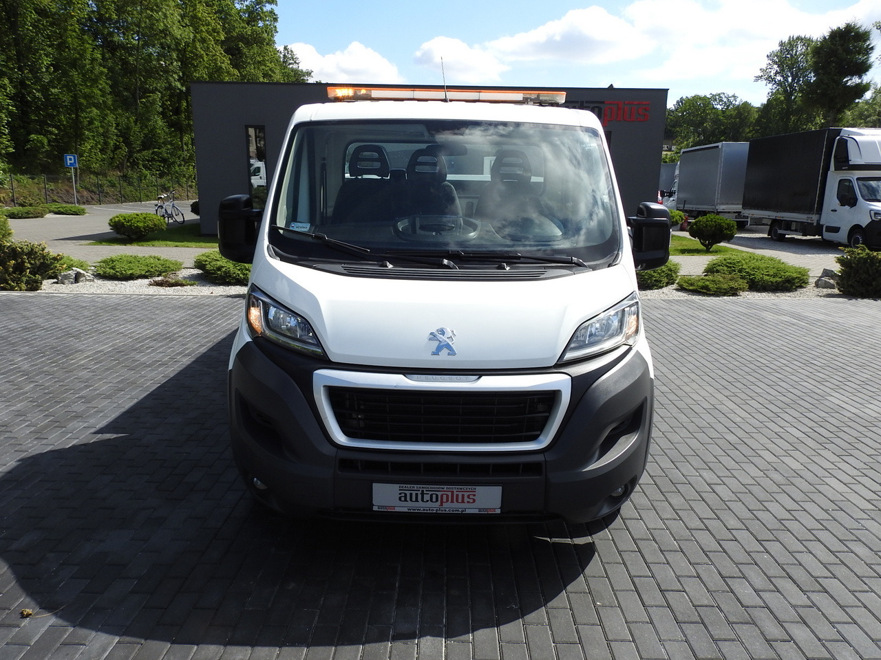 PEUGEOT BOXER THREE-WAY TIPPER  AIR CONDITIONING  130HP leasing PEUGEOT BOXER THREE-WAY TIPPER  AIR CONDITIONING  130HP: picture 5