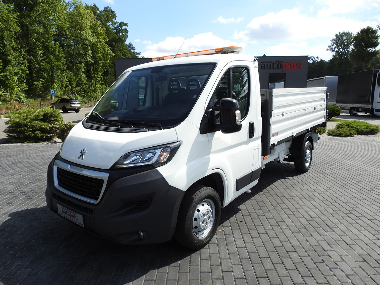 PEUGEOT BOXER THREE-WAY TIPPER  AIR CONDITIONING  130HP leasing PEUGEOT BOXER THREE-WAY TIPPER  AIR CONDITIONING  130HP: picture 21