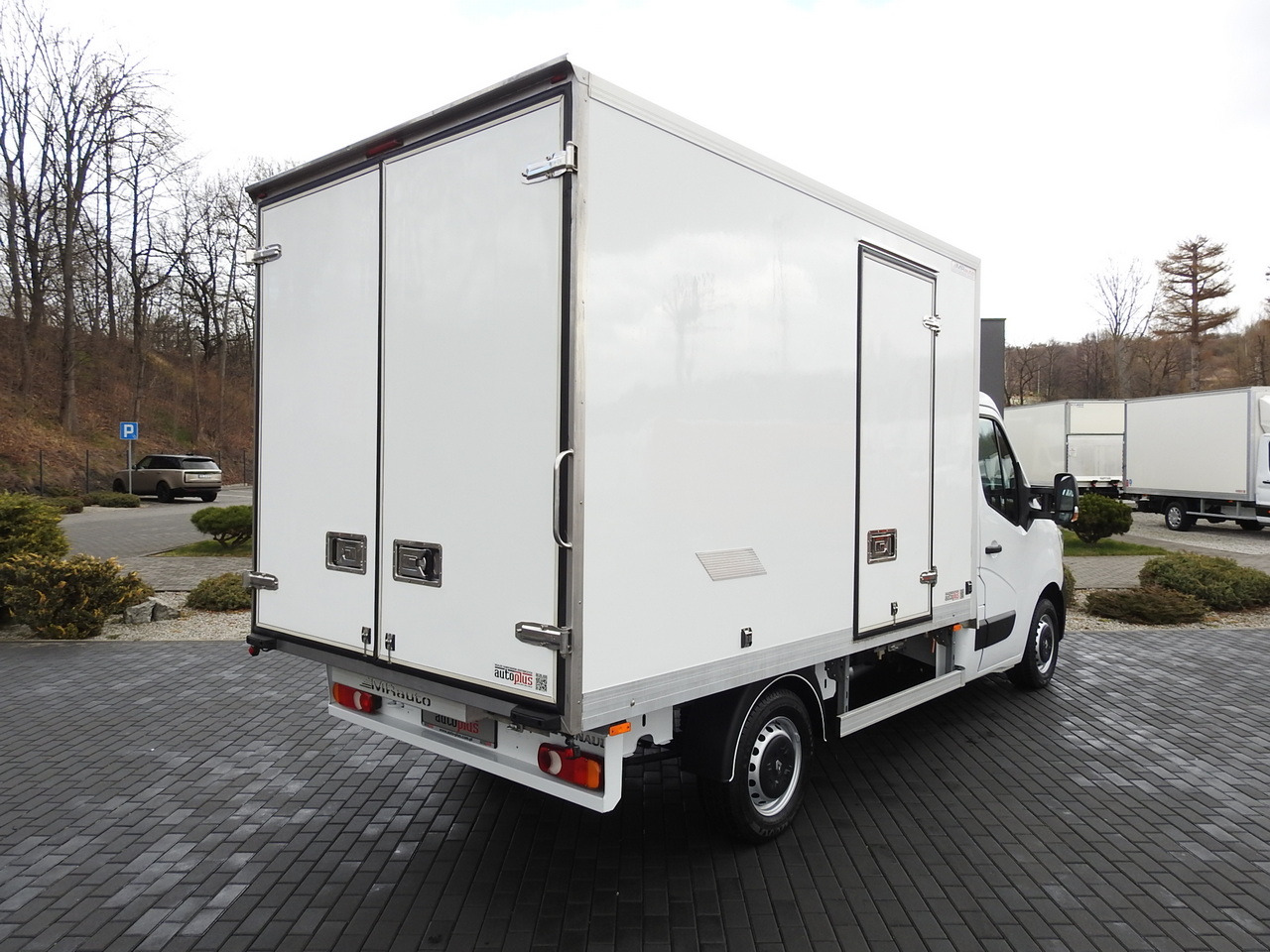 RENAULT MASTER REGRIGERATOR BOX 0*C LED LIGHTS AIR CONDITIONING 145HP - Refrigerated delivery van: picture 3 RENAULT MASTER REGRIGERATOR BOX 0*C LED LIGHTS AIR CONDITIONING 145HP - Refrigerated delivery van: picture 3