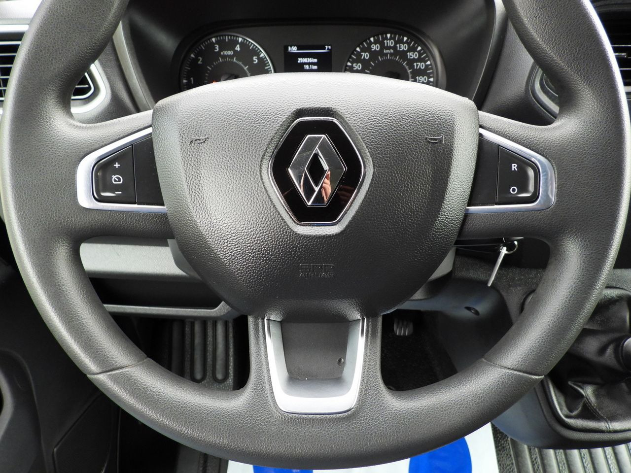 RENAULT MASTER TARPAULIN 10 PALLETS WEBASTO CRUISE CONTROL NAVIGATION LED LIGHTS TWIN WHEELS AIR CONDITIONING 165HP leasing RENAULT MASTER TARPAULIN 10 PALLETS WEBASTO CRUISE CONTROL NAVIGATION LED LIGHTS TWIN WHEELS AIR CONDITIONING 165HP: picture 35 RENAULT MASTER TARPAULIN 10 PALLETS WEBASTO CRUISE CONTROL NAVIGATION LED LIGHTS TWIN WHEELS AIR CONDITIONING 165HP leasing RENAULT MASTER TARPAULIN 10 PALLETS WEBASTO CRUISE CONTROL NAVIGATION LED LIGHTS TWIN WHEELS AIR CONDITIONING 165HP: picture 35