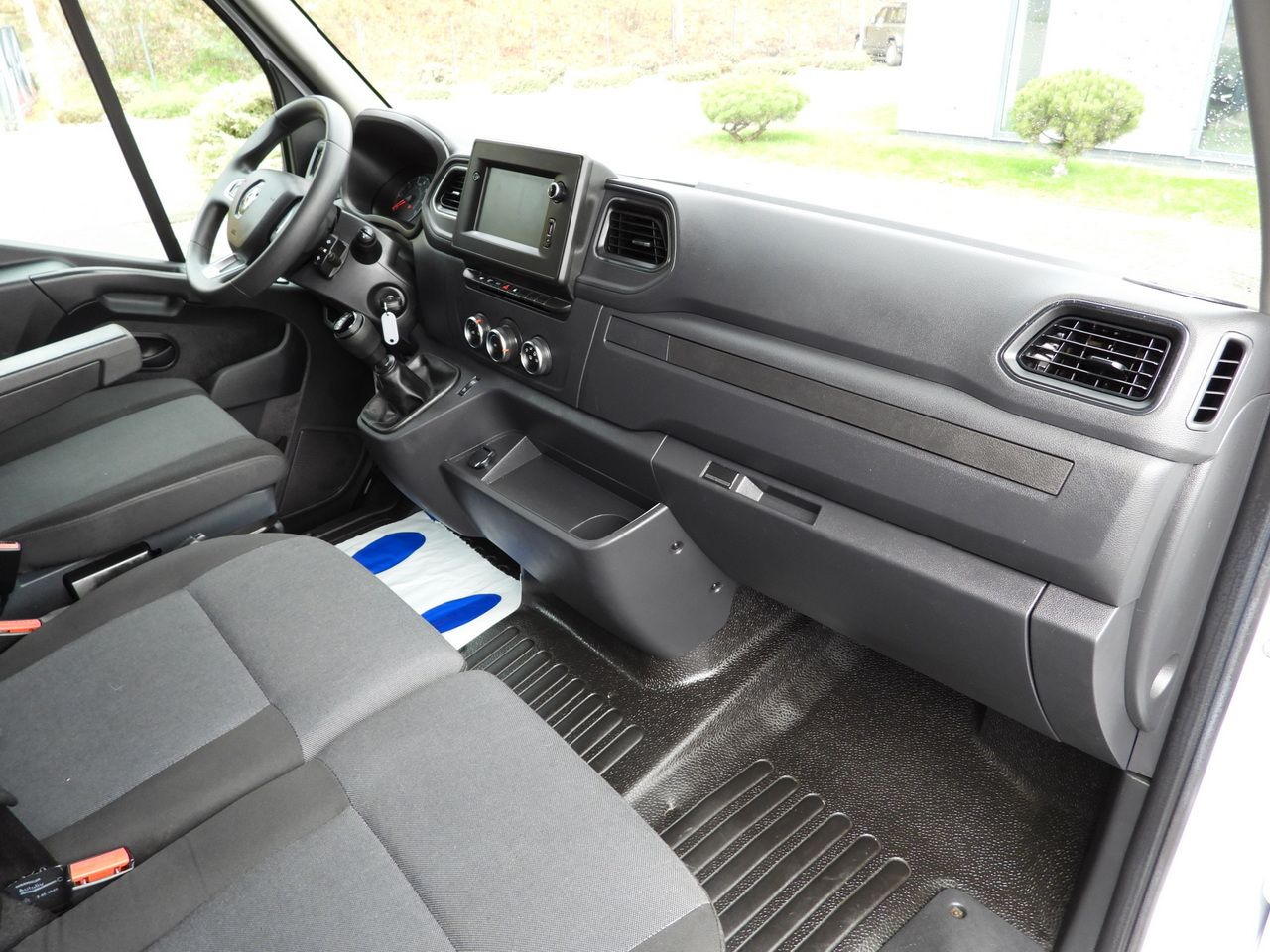 RENAULT MASTER TARPAULIN 10 PALLETS WEBASTO CRUISE CONTROL NAVIGATION LED LIGHTS TWIN WHEELS AIR CONDITIONING 165HP leasing RENAULT MASTER TARPAULIN 10 PALLETS WEBASTO CRUISE CONTROL NAVIGATION LED LIGHTS TWIN WHEELS AIR CONDITIONING 165HP: picture 43 RENAULT MASTER TARPAULIN 10 PALLETS WEBASTO CRUISE CONTROL NAVIGATION LED LIGHTS TWIN WHEELS AIR CONDITIONING 165HP leasing RENAULT MASTER TARPAULIN 10 PALLETS WEBASTO CRUISE CONTROL NAVIGATION LED LIGHTS TWIN WHEELS AIR CONDITIONING 165HP: picture 43