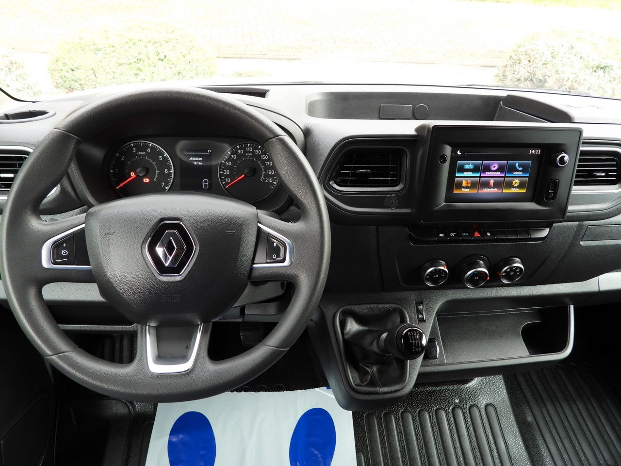 RENAULT MASTER TARPAULIN 10 PALLETS WEBASTO CRUISE CONTROL NAVIGATION LED LIGHTS TWIN WHEELS AIR CONDITIONING 165HP leasing RENAULT MASTER TARPAULIN 10 PALLETS WEBASTO CRUISE CONTROL NAVIGATION LED LIGHTS TWIN WHEELS AIR CONDITIONING 165HP: picture 34 RENAULT MASTER TARPAULIN 10 PALLETS WEBASTO CRUISE CONTROL NAVIGATION LED LIGHTS TWIN WHEELS AIR CONDITIONING 165HP leasing RENAULT MASTER TARPAULIN 10 PALLETS WEBASTO CRUISE CONTROL NAVIGATION LED LIGHTS TWIN WHEELS AIR CONDITIONING 165HP: picture 34