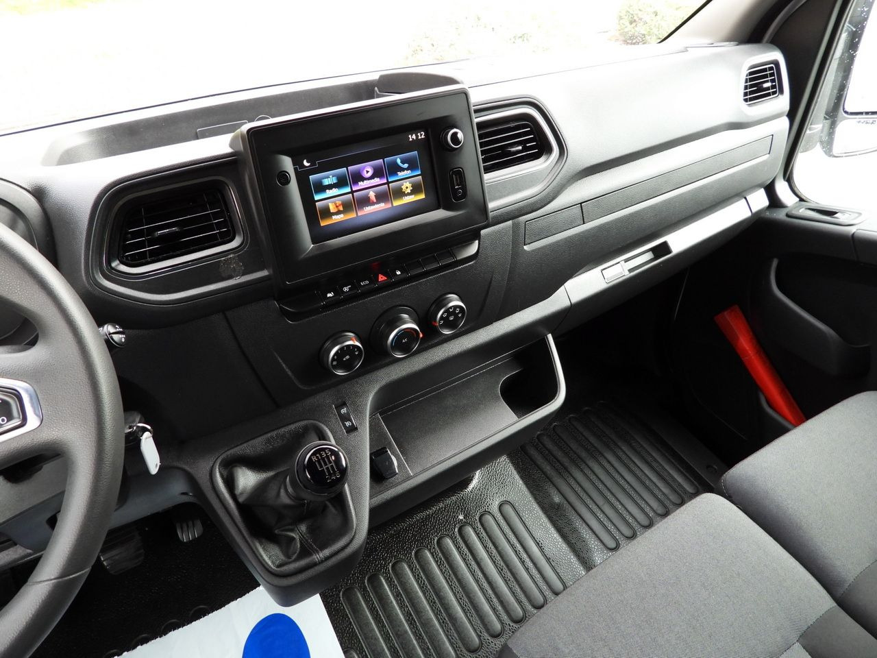 RENAULT MASTER TARPAULIN 10 PALLETS WEBASTO CRUISE CONTROL NAVIGATION LED LIGHTS TWIN WHEELS AIR CONDITIONING 165HP leasing RENAULT MASTER TARPAULIN 10 PALLETS WEBASTO CRUISE CONTROL NAVIGATION LED LIGHTS TWIN WHEELS AIR CONDITIONING 165HP: picture 36 RENAULT MASTER TARPAULIN 10 PALLETS WEBASTO CRUISE CONTROL NAVIGATION LED LIGHTS TWIN WHEELS AIR CONDITIONING 165HP leasing RENAULT MASTER TARPAULIN 10 PALLETS WEBASTO CRUISE CONTROL NAVIGATION LED LIGHTS TWIN WHEELS AIR CONDITIONING 165HP: picture 36