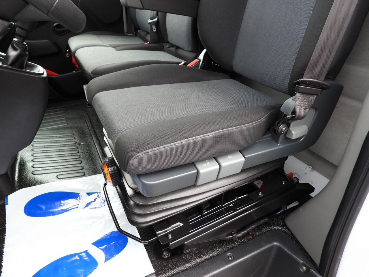 RENAULT MASTER TARPAULIN 10 PALLETS WEBASTO CRUISE CONTROL NAVIGATION LED LIGHTS TWIN WHEELS AIR CONDITIONING 165HP leasing RENAULT MASTER TARPAULIN 10 PALLETS WEBASTO CRUISE CONTROL NAVIGATION LED LIGHTS TWIN WHEELS AIR CONDITIONING 165HP: picture 32 RENAULT MASTER TARPAULIN 10 PALLETS WEBASTO CRUISE CONTROL NAVIGATION LED LIGHTS TWIN WHEELS AIR CONDITIONING 165HP leasing RENAULT MASTER TARPAULIN 10 PALLETS WEBASTO CRUISE CONTROL NAVIGATION LED LIGHTS TWIN WHEELS AIR CONDITIONING 165HP: picture 32