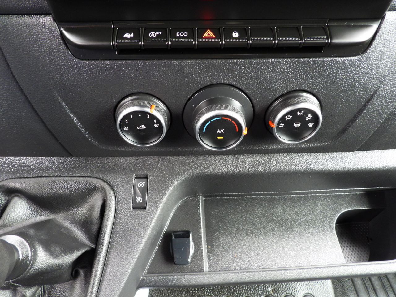 RENAULT MASTER TARPAULIN 10 PALLETS WEBASTO CRUISE CONTROL NAVIGATION LED LIGHTS TWIN WHEELS AIR CONDITIONING 165HP leasing RENAULT MASTER TARPAULIN 10 PALLETS WEBASTO CRUISE CONTROL NAVIGATION LED LIGHTS TWIN WHEELS AIR CONDITIONING 165HP: picture 40 RENAULT MASTER TARPAULIN 10 PALLETS WEBASTO CRUISE CONTROL NAVIGATION LED LIGHTS TWIN WHEELS AIR CONDITIONING 165HP leasing RENAULT MASTER TARPAULIN 10 PALLETS WEBASTO CRUISE CONTROL NAVIGATION LED LIGHTS TWIN WHEELS AIR CONDITIONING 165HP: picture 40