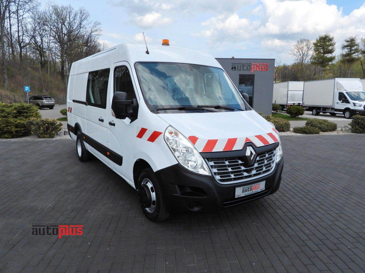 Renault MASTER KASTENWAGEN DOPPELKABINE 6 SITZE TEMP. - Panel van, Combi van: picture 1 Renault MASTER KASTENWAGEN DOPPELKABINE 6 SITZE TEMP. - Panel van, Combi van: picture 1