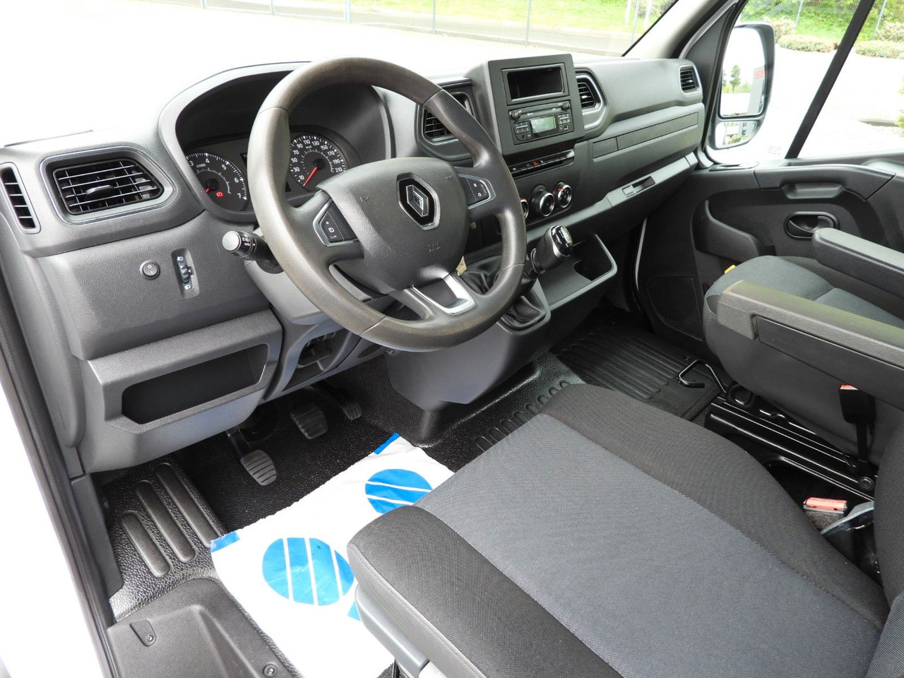 Renault MASTER KIPPER DOPPELKABINE DOKA 6 SITZE TEMPOMAT - Tipper van, Combi van: picture 2 Renault MASTER KIPPER DOPPELKABINE DOKA 6 SITZE TEMPOMAT - Tipper van, Combi van: picture 2