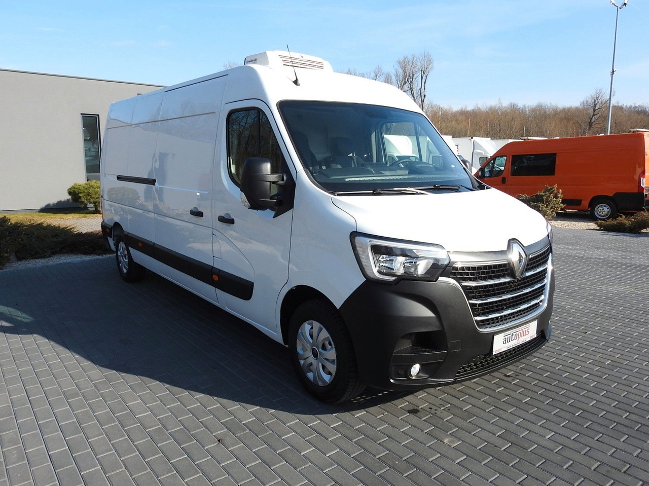 Renault MASTER KÜHLKASTENWAGEN 0*C LED LICHTER A/C Renault MASTER KÜHLKASTENWAGEN 0*C LED LICHTER A/C - Refrigerated delivery van: picture 4 Renault MASTER KÜHLKASTENWAGEN 0*C LED LICHTER A/C Renault MASTER KÜHLKASTENWAGEN 0*C LED LICHTER A/C - Refrigerated delivery van: picture 4