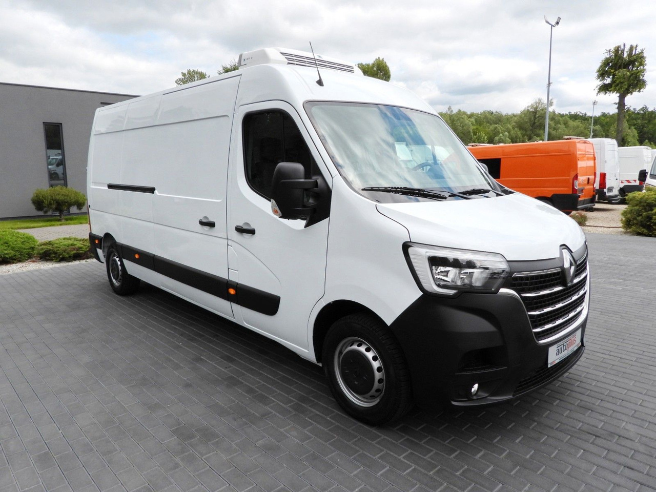 Renault MASTER KÜHLKASTENWAGEN -5*C TEMPOMAT NAVIGATION - Refrigerated delivery van: picture 4 Renault MASTER KÜHLKASTENWAGEN -5*C TEMPOMAT NAVIGATION - Refrigerated delivery van: picture 4