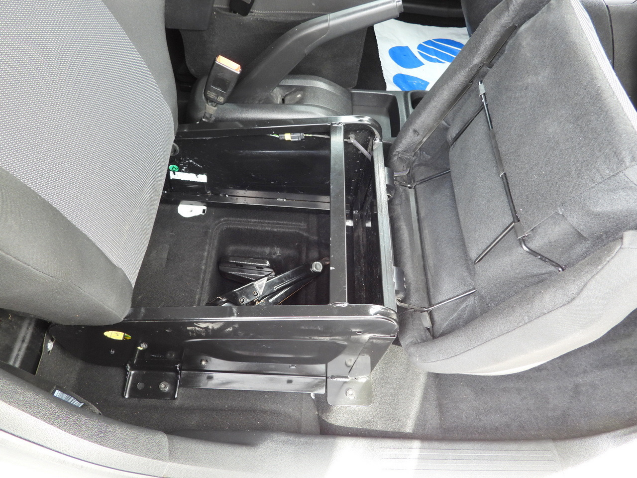 Refrigerated delivery van TOYOTA PROACE CITY REFRIGERATOR VAN -15*C POWER SUPPLY 230V CRUISE CONTROL AIR CONDITIONING 100HP: picture 42 Refrigerated delivery van TOYOTA PROACE CITY REFRIGERATOR VAN -15*C POWER SUPPLY 230V CRUISE CONTROL AIR CONDITIONING 100HP: picture 42