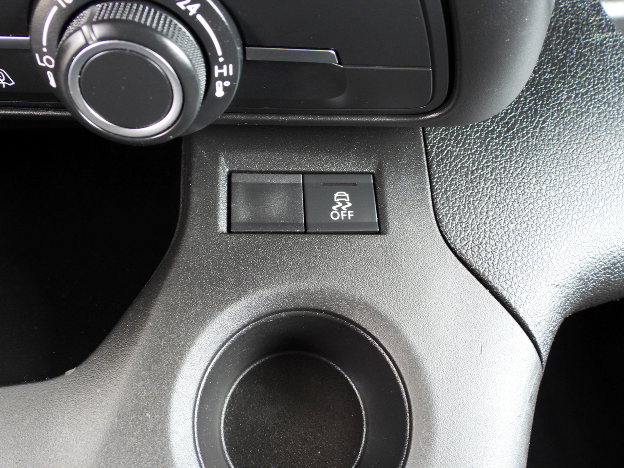 Refrigerated delivery van TOYOTA PROACE CITY REFRIGERATOR VAN -15*C POWER SUPPLY 230V CRUISE CONTROL AIR CONDITIONING 100HP: picture 37 Refrigerated delivery van TOYOTA PROACE CITY REFRIGERATOR VAN -15*C POWER SUPPLY 230V CRUISE CONTROL AIR CONDITIONING 100HP: picture 37