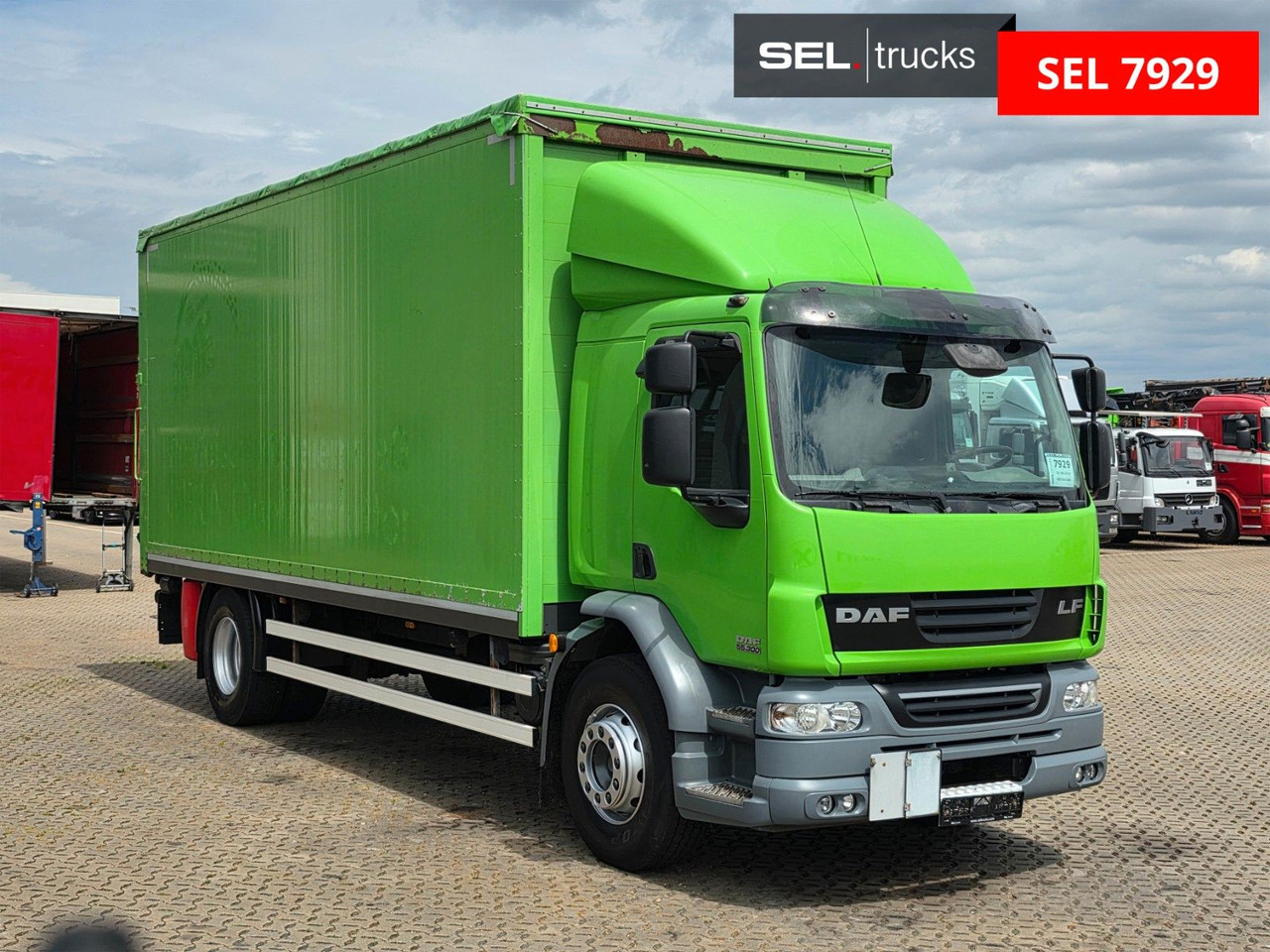 DAF FA LF 55.300 / Ladebordwand + Kofferseite - Curtain side truck: picture 3 DAF FA LF 55.300 / Ladebordwand + Kofferseite - Curtain side truck: picture 3