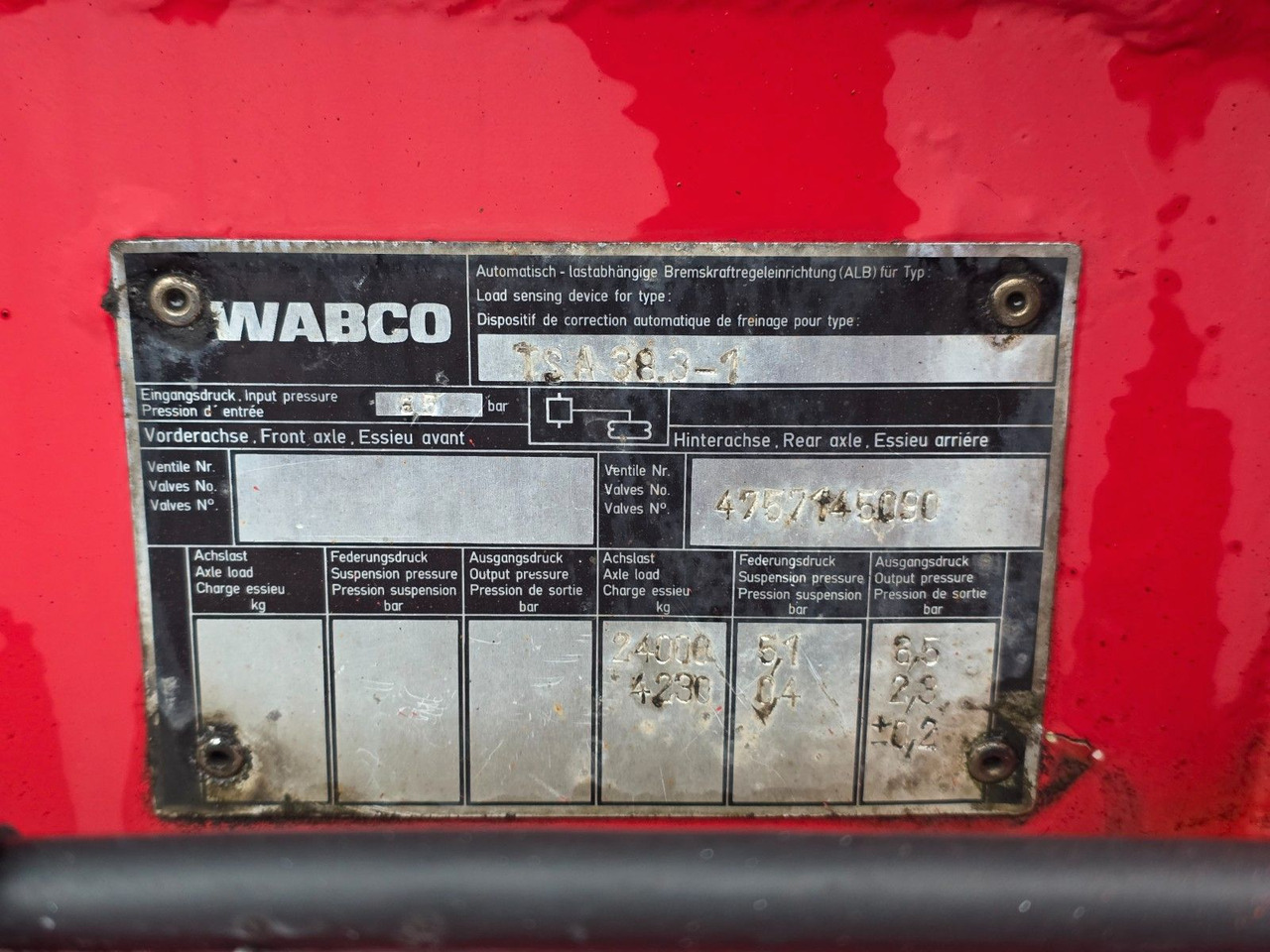 Tanker semi-trailer Feldbinder TSA 38.3 / Alu / ADR AT, FL / Lift / VOGELSANG: picture 40 Tanker semi-trailer Feldbinder TSA 38.3 / Alu / ADR AT, FL / Lift / VOGELSANG: picture 40