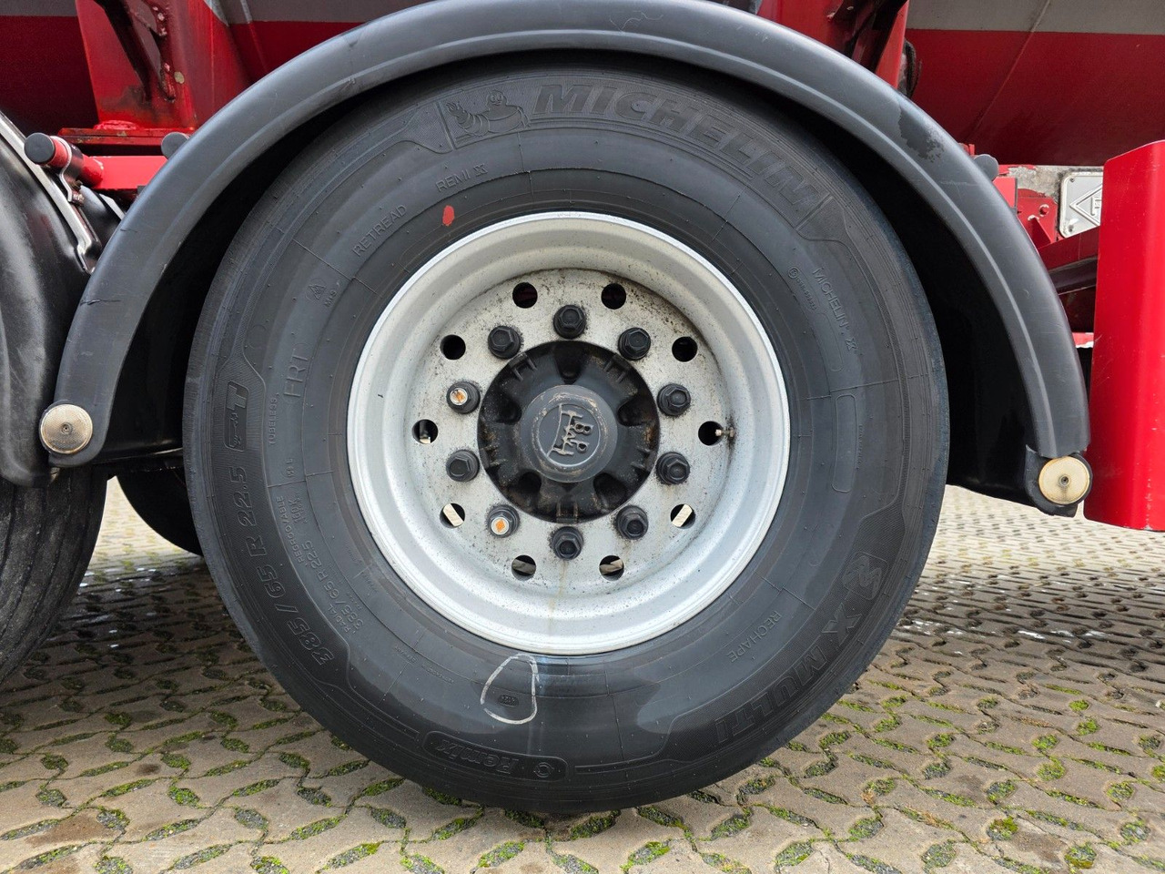 Tanker semi-trailer Feldbinder TSA 38.3 / Alu / ADR AT, FL / Lift / VOGELSANG: picture 32 Tanker semi-trailer Feldbinder TSA 38.3 / Alu / ADR AT, FL / Lift / VOGELSANG: picture 32