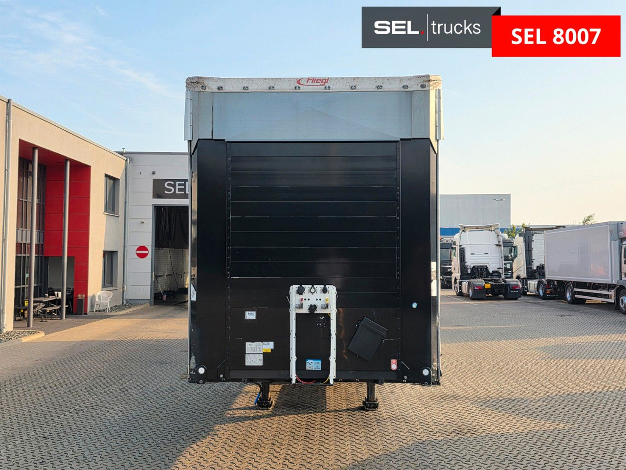 Fliegl SDS01 / Hubdach / EDSCHA / Mega / Liftachse - Curtainsider semi-trailer: picture 2 Fliegl SDS01 / Hubdach / EDSCHA / Mega / Liftachse - Curtainsider semi-trailer: picture 2
