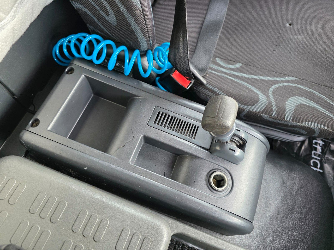 Container transporter/ Swap body truck Iveco Eurocargo 120E22 / Bootstransport: picture 28 Container transporter/ Swap body truck Iveco Eurocargo 120E22 / Bootstransport: picture 28