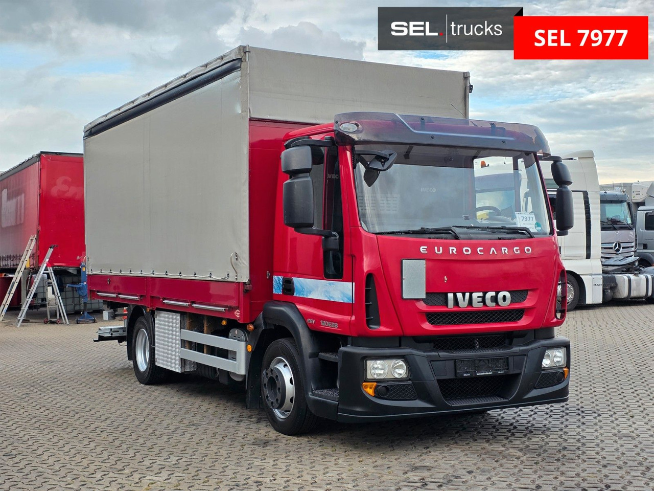 Iveco Eurocargo 120E28 / Ladebordwand / Aluklappen - Curtain side truck: picture 3 Iveco Eurocargo 120E28 / Ladebordwand / Aluklappen - Curtain side truck: picture 3