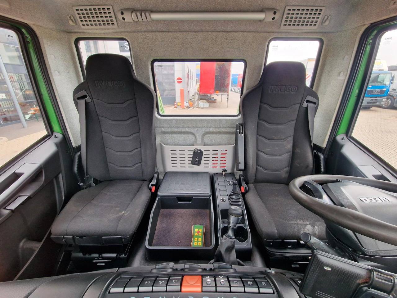 Tipper Iveco Eurocargo 140-250: picture 19