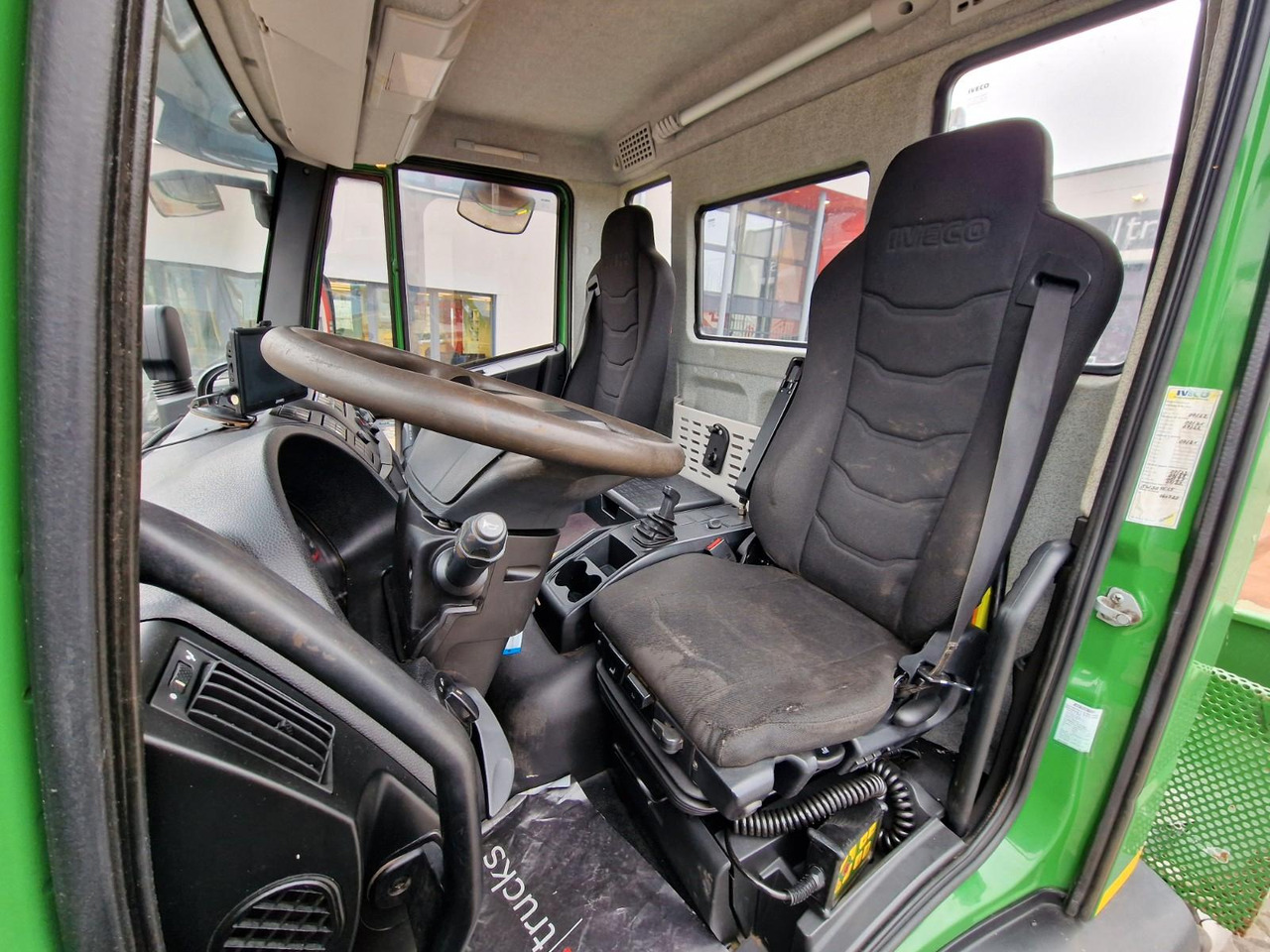 Tipper Iveco Eurocargo 140-250: picture 16