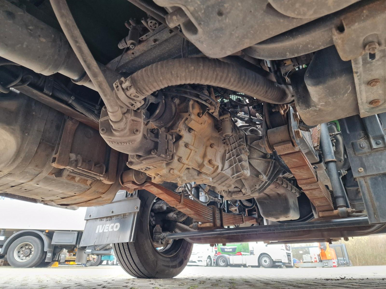 Tipper Iveco Eurocargo 140-250: picture 11