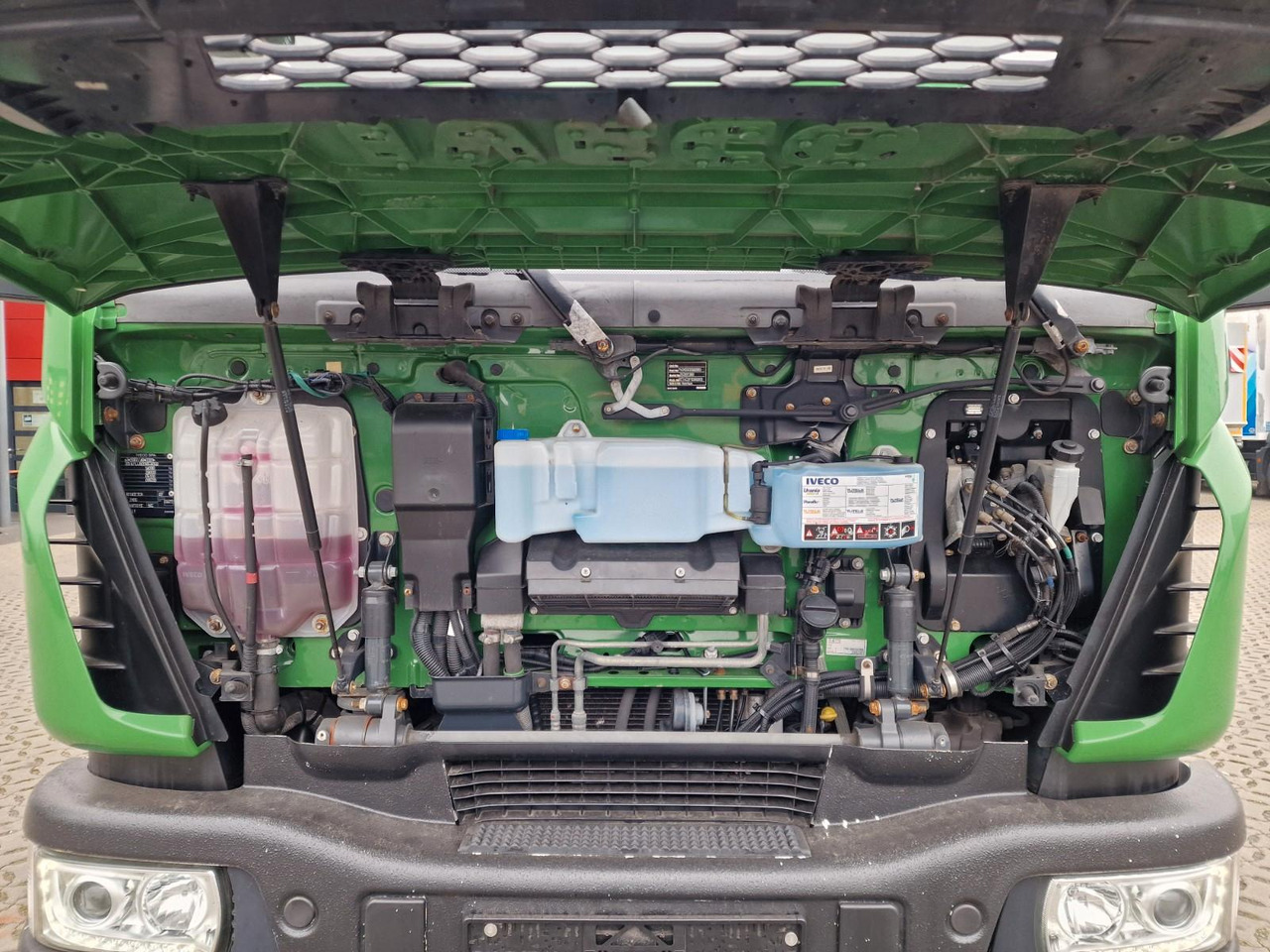 Tipper Iveco Eurocargo 140-250: picture 13