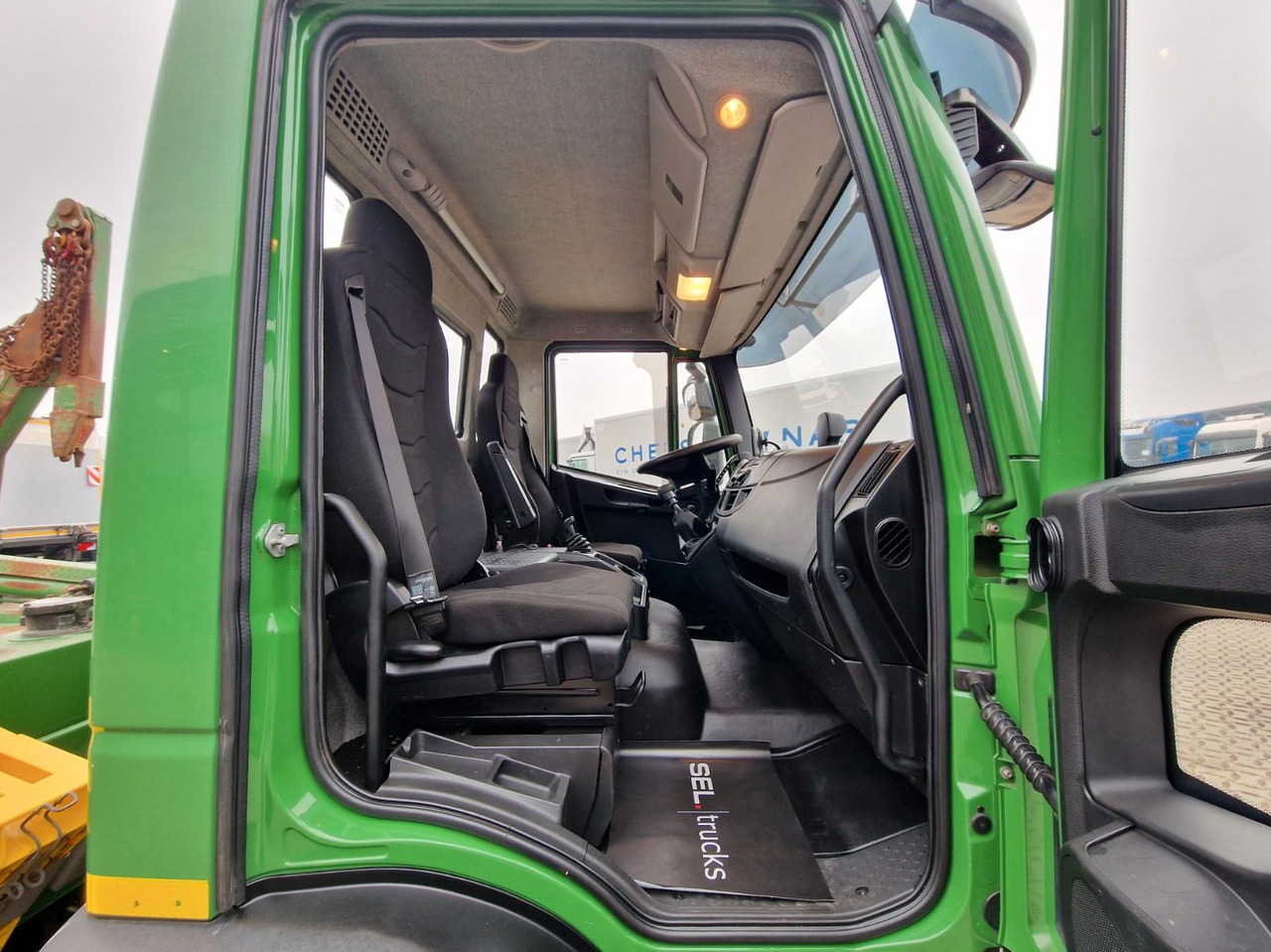 Tipper Iveco Eurocargo 140-250: picture 17