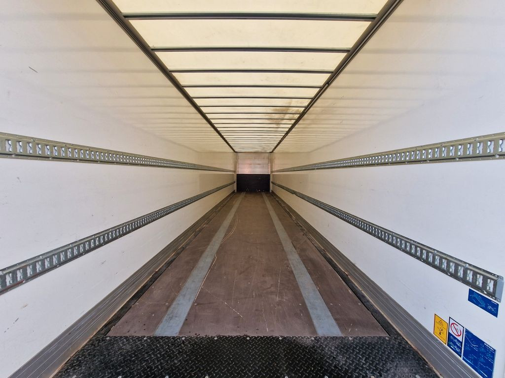 Closed box semi-trailer Kögel S24-1 / Liftachse: picture 12