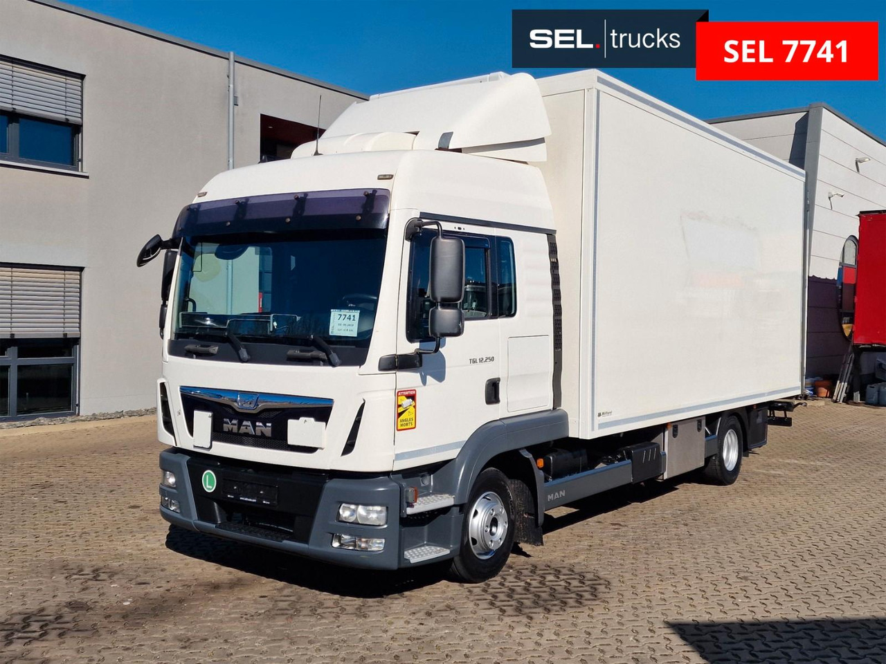 MAN TGL 12.250 4X2 BL / Ladebordwand - Refrigerator truck: picture 1 MAN TGL 12.250 4X2 BL / Ladebordwand - Refrigerator truck: picture 1