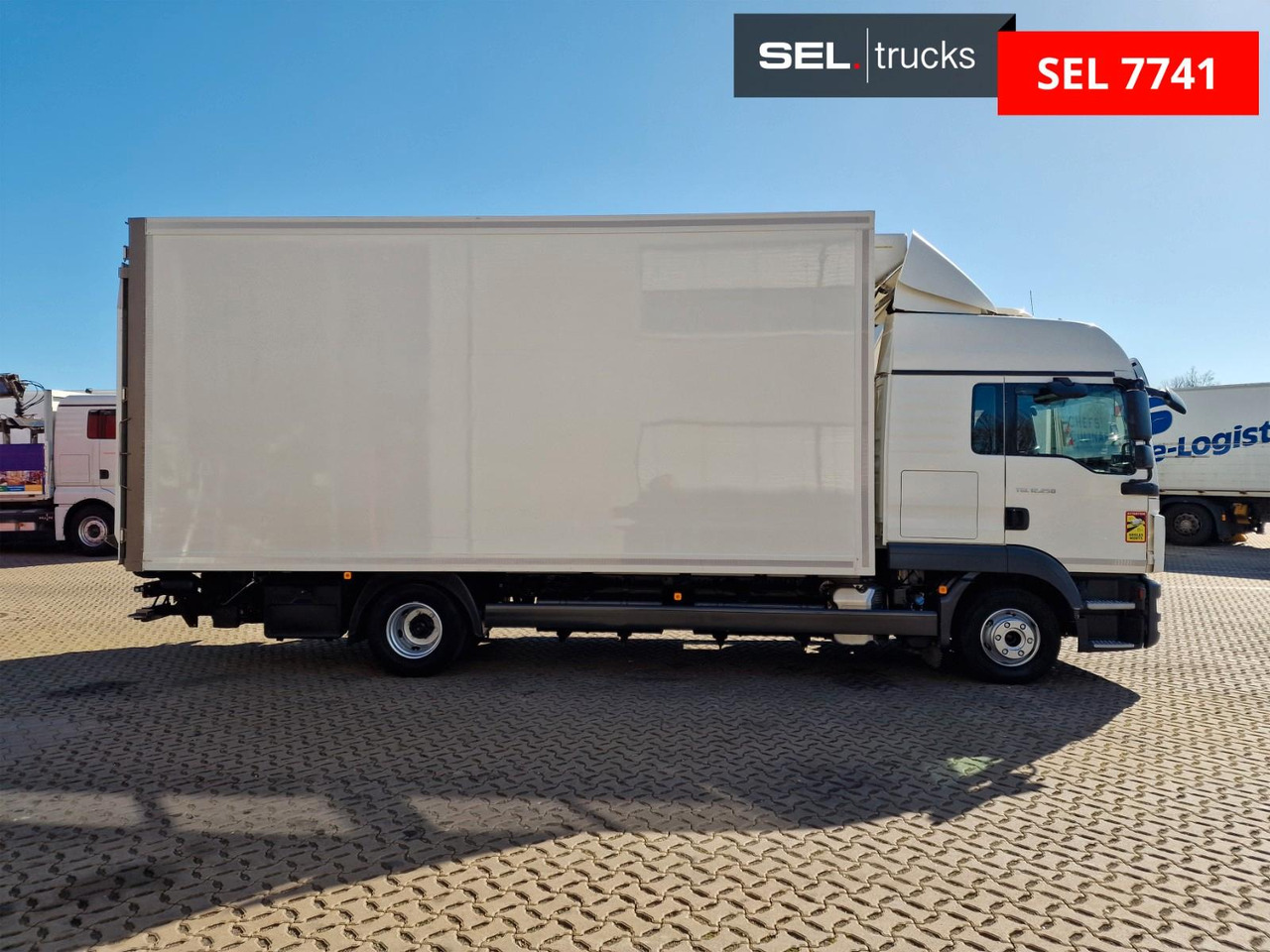 MAN TGL 12.250 4X2 BL / Ladebordwand - Refrigerator truck: picture 4 MAN TGL 12.250 4X2 BL / Ladebordwand - Refrigerator truck: picture 4