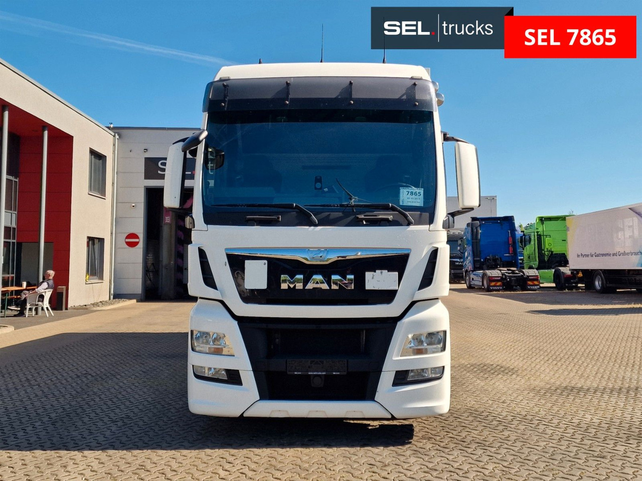 MAN TGX 24.400 6X2-2 LL-U / Intarder / Ldbw / Konvek - Box truck: picture 2 MAN TGX 24.400 6X2-2 LL-U / Intarder / Ldbw / Konvek - Box truck: picture 2