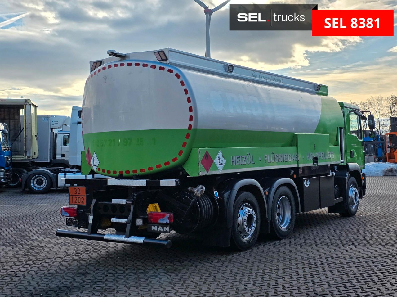 MAN TGX 26.340 6x2-4 BL - Tanker truck: picture 5 MAN TGX 26.340 6x2-4 BL - Tanker truck: picture 5