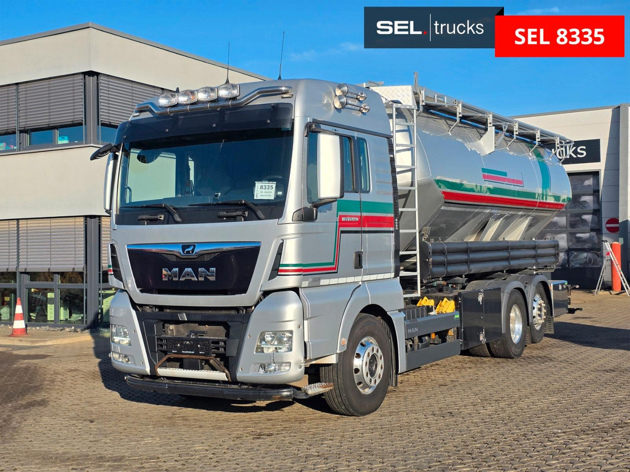 MAN TGX 26.580 6x2-4 LL /SILO/Lenkachse/Xenon/6D - Tanker truck: picture 1 MAN TGX 26.580 6x2-4 LL /SILO/Lenkachse/Xenon/6D - Tanker truck: picture 1