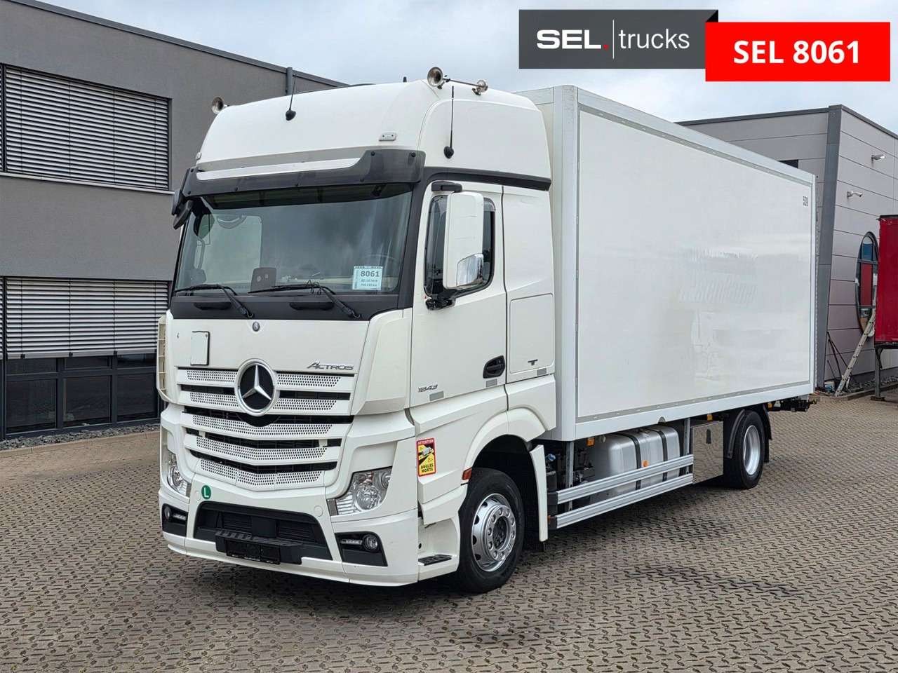 Mercedes-Benz Actros 1843 / Retarder / Ladebordwand - Box truck: picture 1 Mercedes-Benz Actros 1843 / Retarder / Ladebordwand - Box truck: picture 1