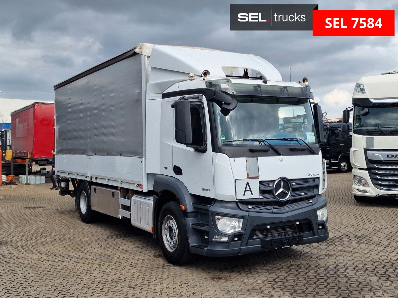 Mercedes-Benz Antos 1840 / Ladebordwand - Curtain side truck: picture 3 Mercedes-Benz Antos 1840 / Ladebordwand - Curtain side truck: picture 3