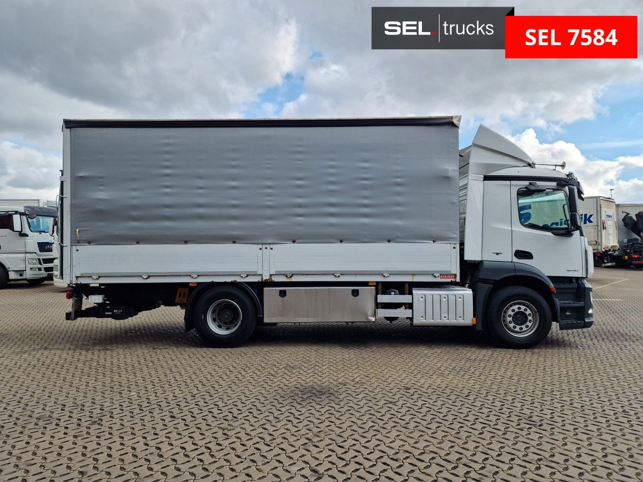 Mercedes-Benz Antos 1840 / Ladebordwand - Curtain side truck: picture 4 Mercedes-Benz Antos 1840 / Ladebordwand - Curtain side truck: picture 4