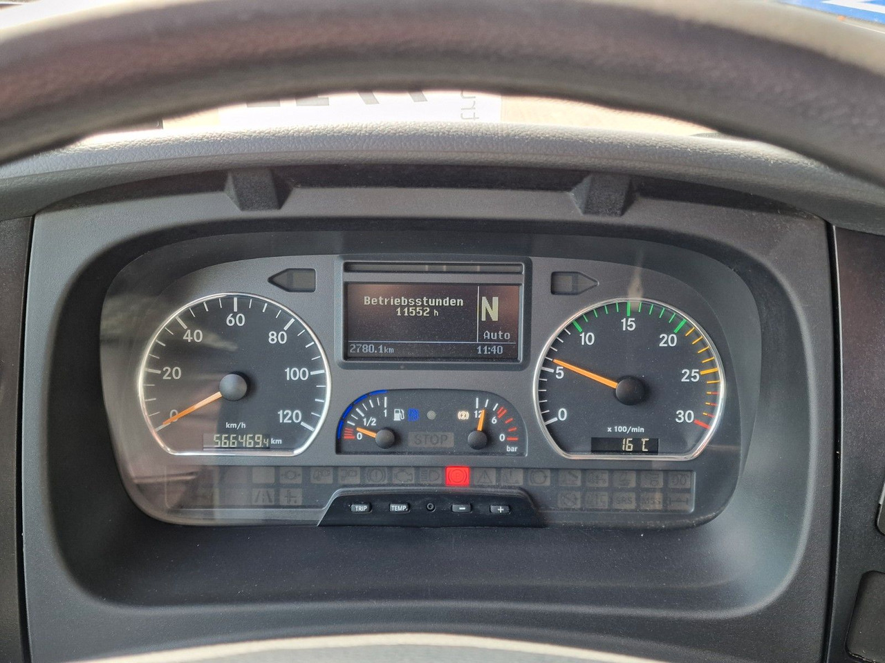 Refrigerator truck Mercedes-Benz Axor 1824L / Ldbw / Carrier Supra 950 Mt: picture 24