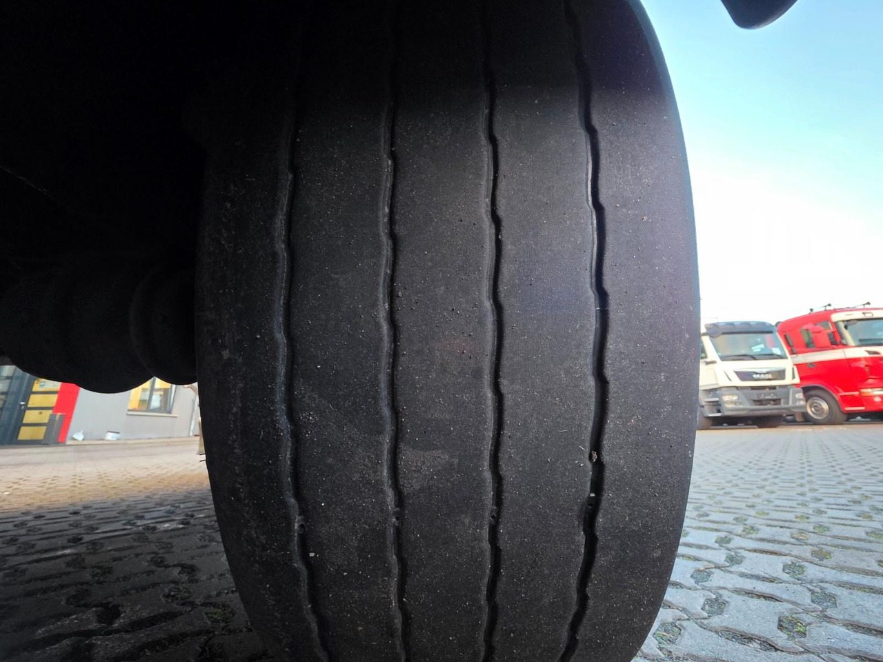 Walking floor semi-trailer Reisch R24 / Liftachse / Alu-Felgen / ELETRIK ROOF !!: picture 37