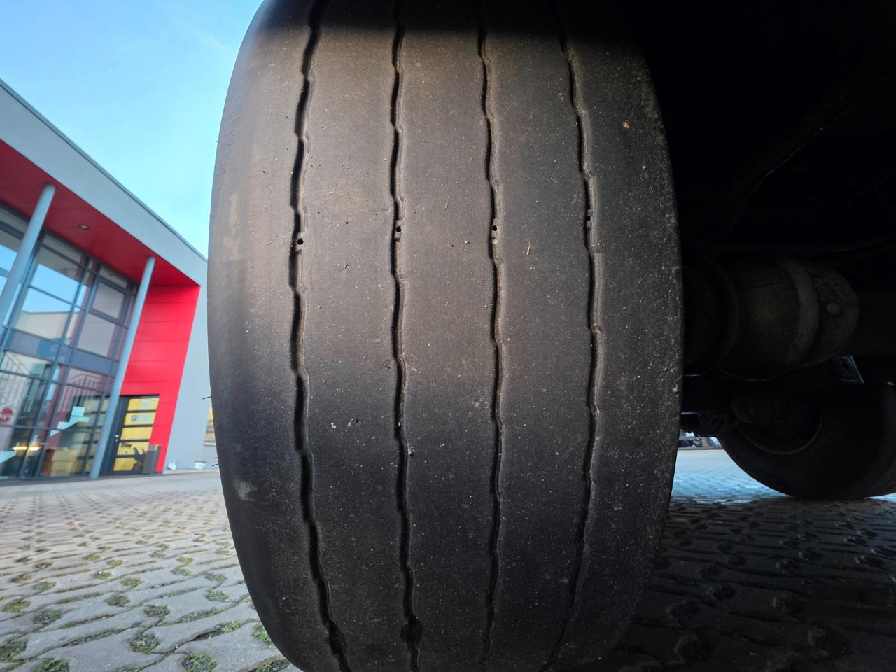 Walking floor semi-trailer Reisch R24 / Liftachse / Alu-Felgen / ELETRIK ROOF !!: picture 42