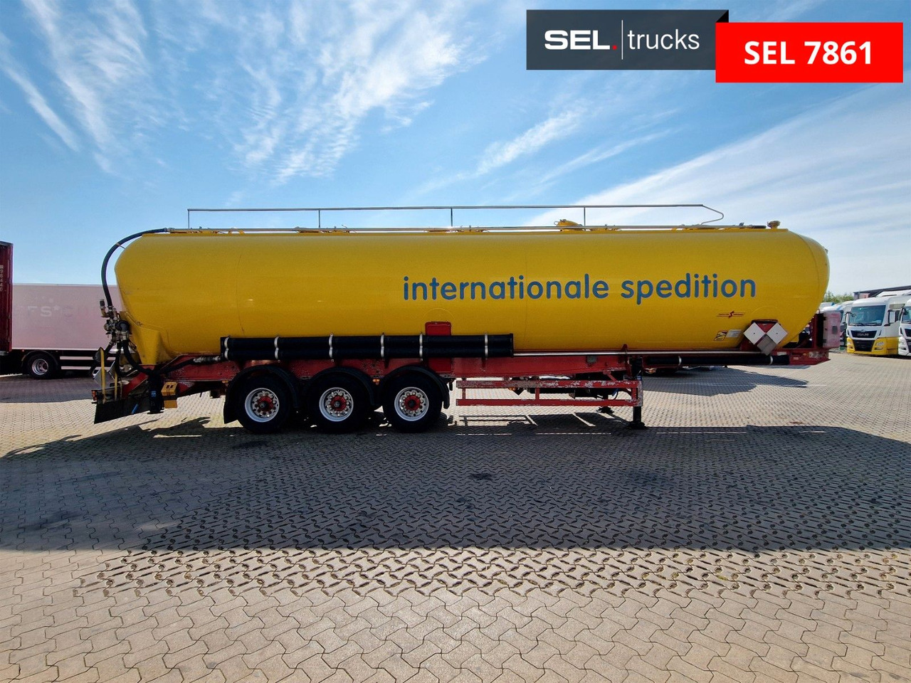 Spitzer SK 2766 CAL GGVS / Kippsilo / 66 m3 / ADR ATDR A - Silo semi-trailer: picture 4 Spitzer SK 2766 CAL GGVS / Kippsilo / 66 m3 / ADR ATDR A - Silo semi-trailer: picture 4