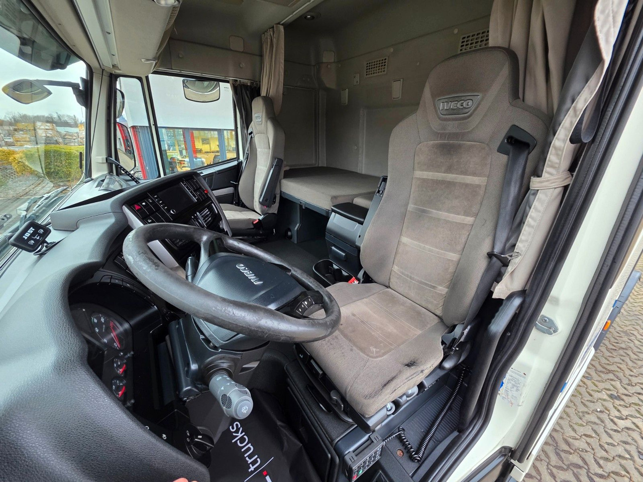 Tractor unit Iveco Stralis 460 / ZF Intarder: picture 26 Tractor unit Iveco Stralis 460 / ZF Intarder: picture 26