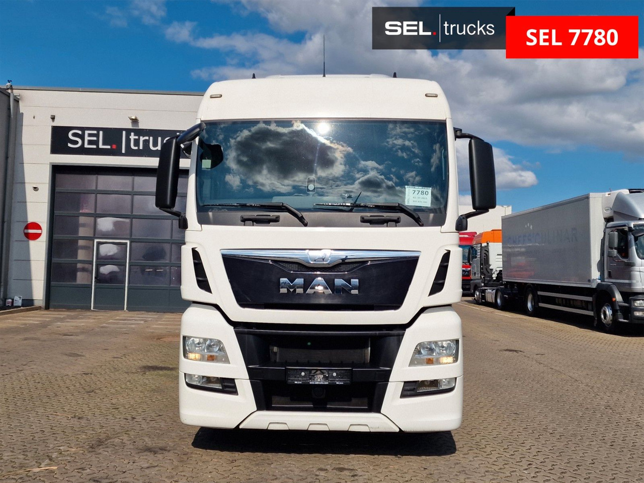 MAN TGX 18.400 4X2 LLS-U / HUBKUPPLUNG - Tractor unit: picture 2 MAN TGX 18.400 4X2 LLS-U / HUBKUPPLUNG - Tractor unit: picture 2
