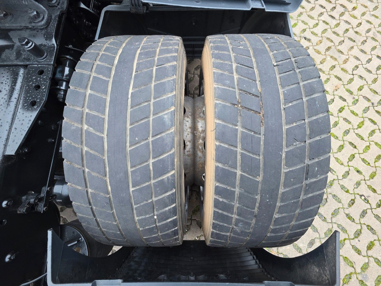 Tractor unit MAN TGX 18.460 4X2 LLS-U / Retarder / 2 Tanks: picture 50 Tractor unit MAN TGX 18.460 4X2 LLS-U / Retarder / 2 Tanks: picture 50